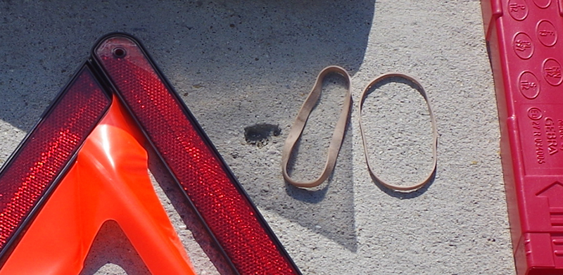 Illustration for article titled Here's What Comes In A $400,000 McLaren Supercar's Medical Bag